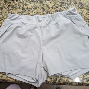Avia L 12/ 14 size running shorts in very good condition. Lite gray